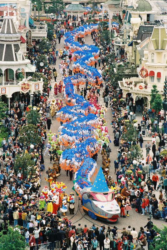 Parade TGV inauguration 1994 Euro Disney